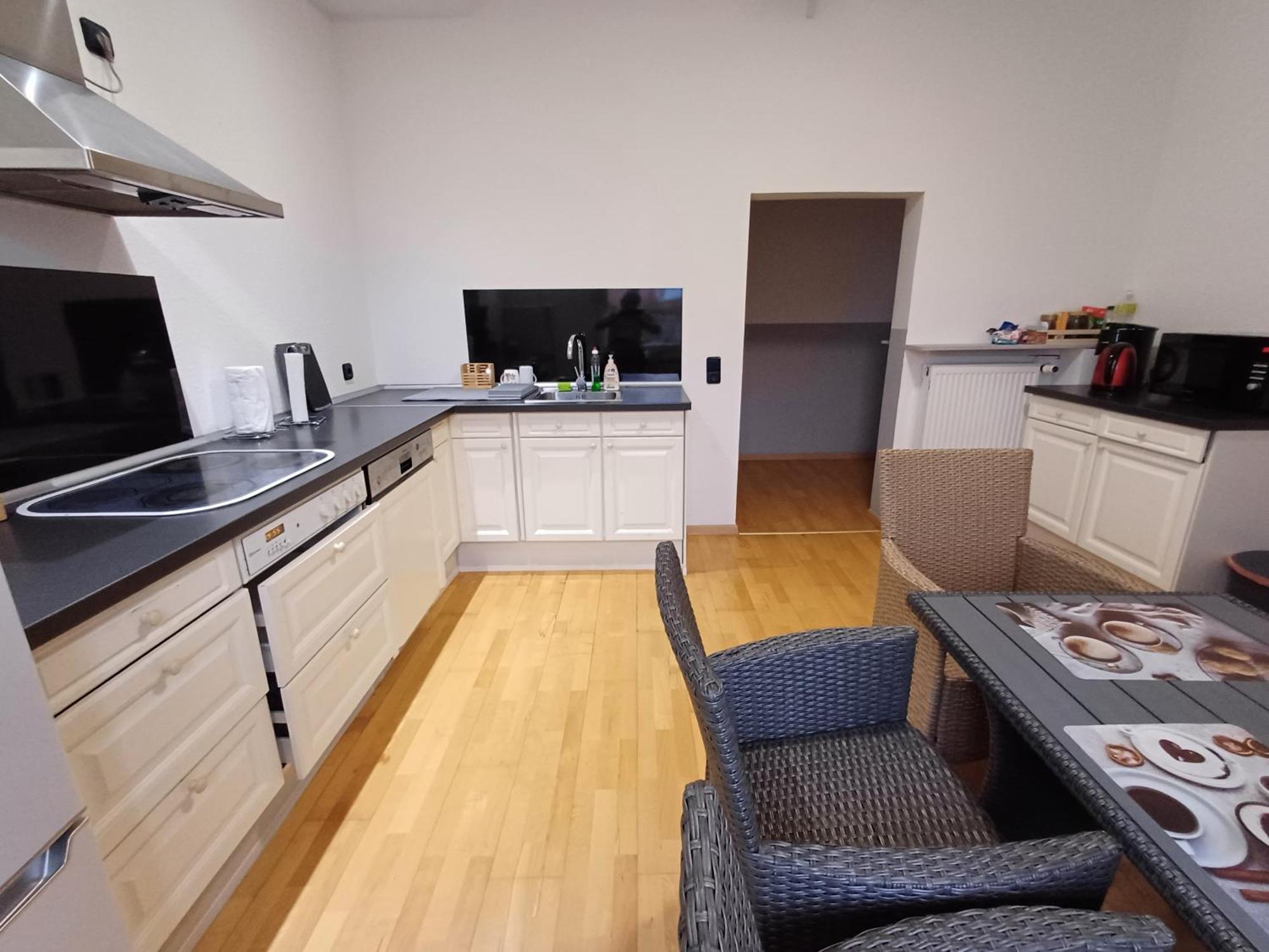Doppelzimmer, Tv- Bad, Kuehlschrank- Parkplatz-17 Meine Exteriör bild