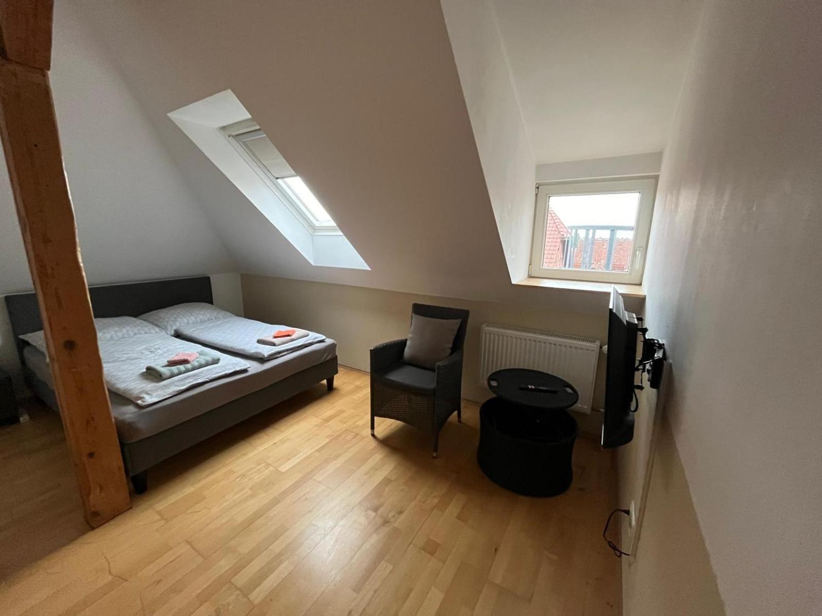 Doppelzimmer, Tv- Bad, Kuehlschrank- Parkplatz-17 Meine Exteriör bild
